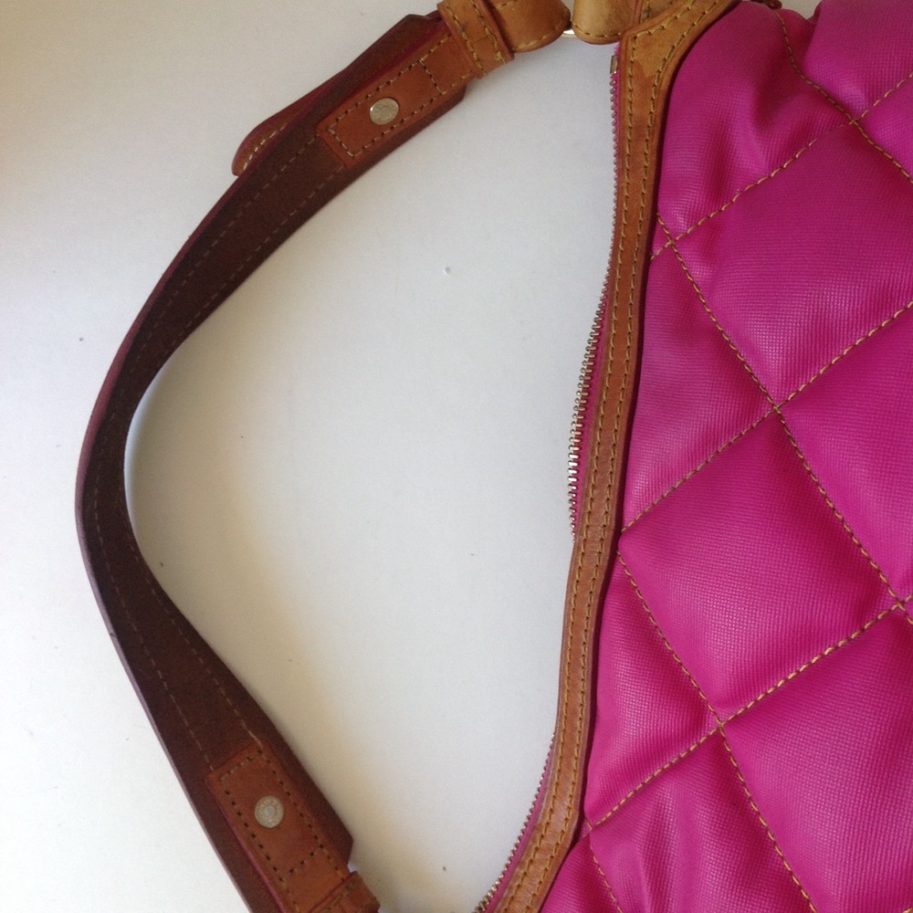 DOONEY & BOURKE QUILTED PURSE - Picture 4 of 7